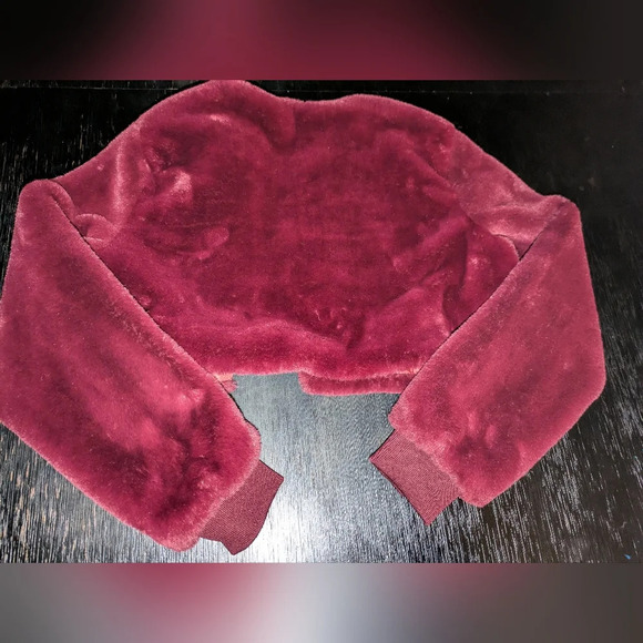 Windsor Burgundy Faux Fur Bolero Jacket. Size M EUC. - Picture 3 of 6